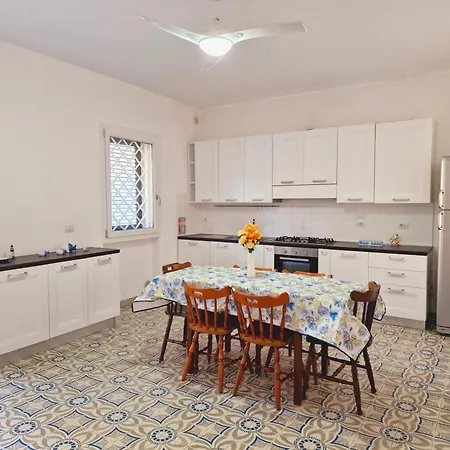 Residenza Diamante In Baia * ガリポリ